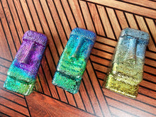 Load image into Gallery viewer, Bismuth Moai Heads