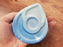 Load image into Gallery viewer, Water Element Bath Bomb with Green Fluorite