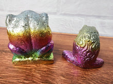 Load image into Gallery viewer, Bismuth Large Praying Frog
