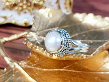 Load image into Gallery viewer, Cultured Pearl Sterling Silver Ring, size 12
